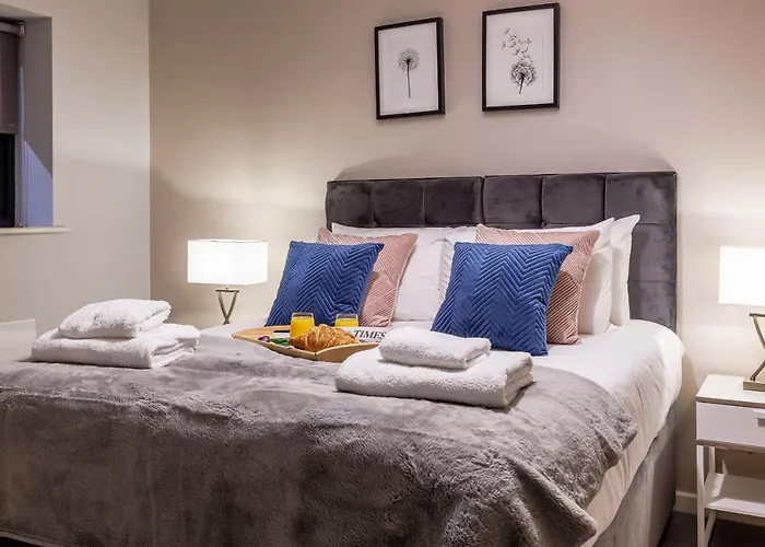 Luxury Apartment 5 Min To City Centre*Free Parking